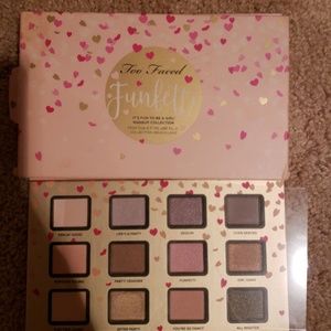 Too faced Funfetti